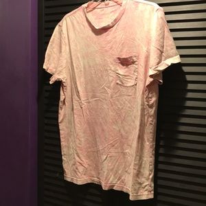 Pink American eagle tee-shirt.